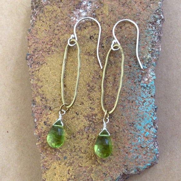 Peridot sundance charm artisan Earrings - Picture 6 of 8